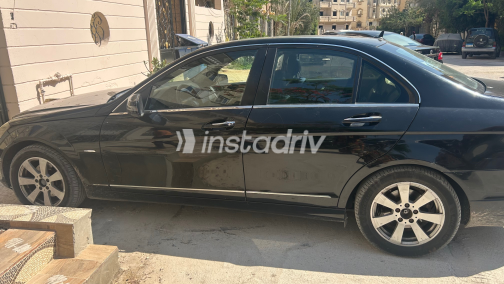 Mercedes C 180 2009 Black Automatic Used for Sale in Giza - 3