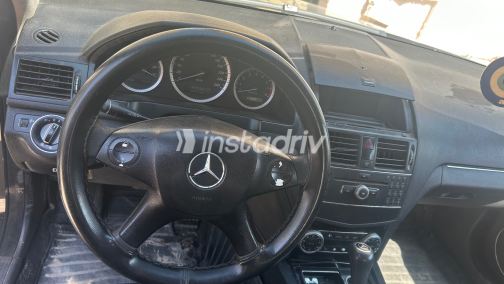 Mercedes C 180 2009 Black Automatic Used for Sale in Giza - 5