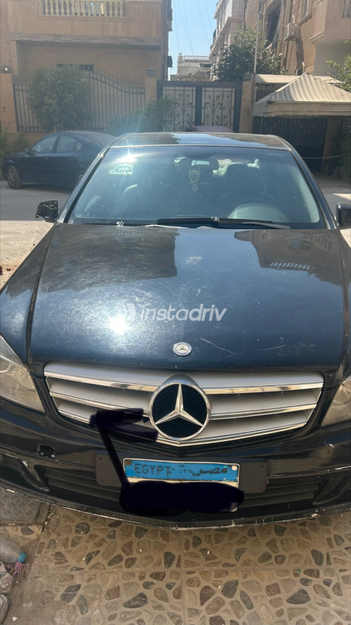 Mercedes C 180 2009 Black Automatic Used for Sale in Giza - 6