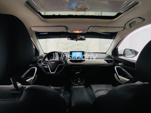 Chevrolet Captiva 2021 White Automatic Used for Sale in Alexandria - 5
