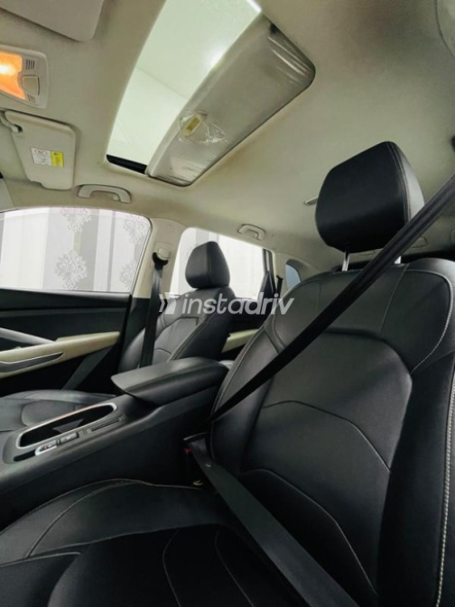 Chevrolet Captiva 2021 White Automatic Used for Sale in Alexandria - 6