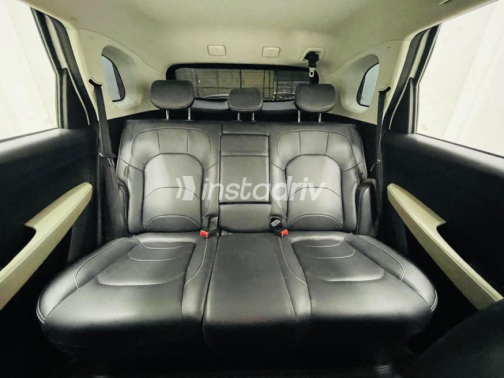 Chevrolet Captiva 2021 White Automatic Used for Sale in Alexandria - 8