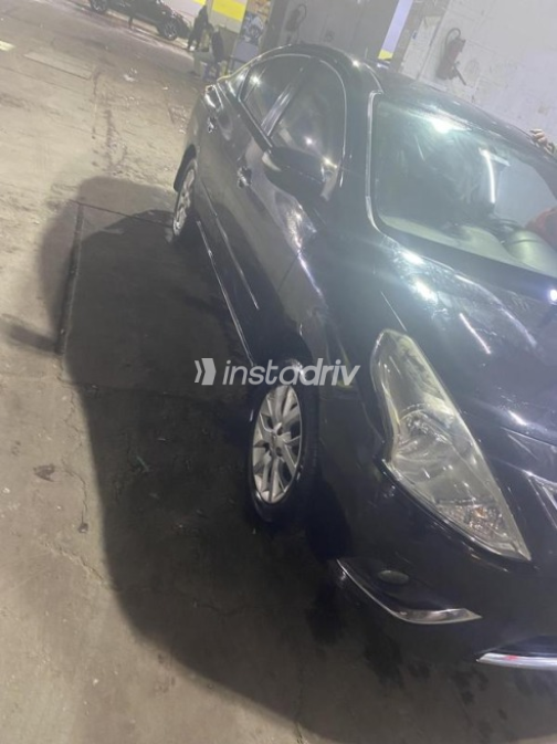 Nissan Sunny 2018 White Automatic Used for Sale in Greater Cairo ( Cairo + Giza) - 3
