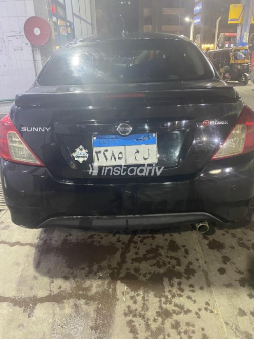 Nissan Sunny 2018 White Automatic Used for Sale in Greater Cairo ( Cairo + Giza) - 4