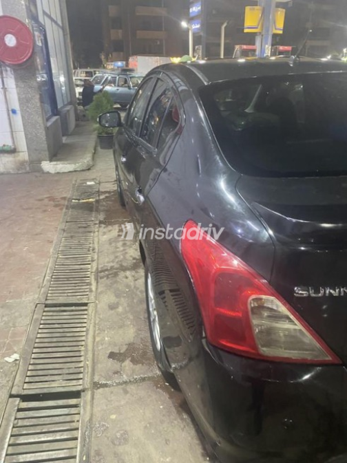 Nissan Sunny 2018 White Automatic Used for Sale in Greater Cairo ( Cairo + Giza) - 7