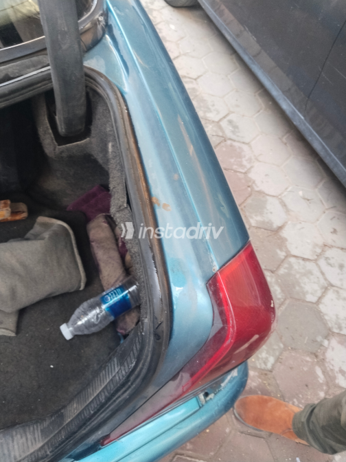 Mercedes C 180 1999 Blue Automatic Used for Sale in El Haram - 2