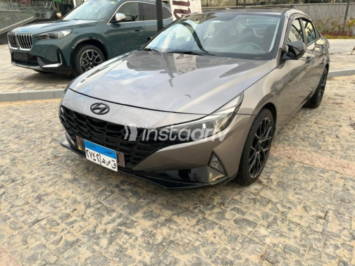 Hyundai Elantra 2022 Gray Automatic Used for Sale in Cairo - 2