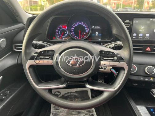 Hyundai Elantra 2022 Gray Automatic Used for Sale in Cairo - 10