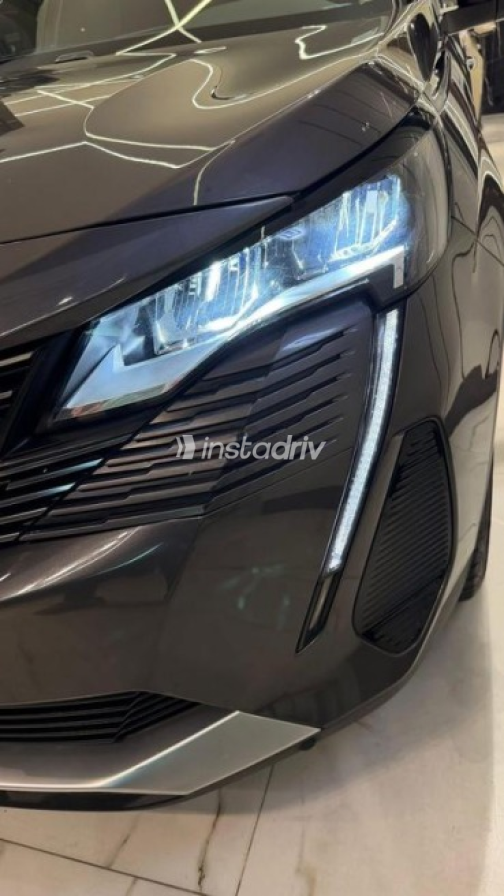 Peugeot 3008 2022 Brown Automatic Used for Sale in Nasr city - 2