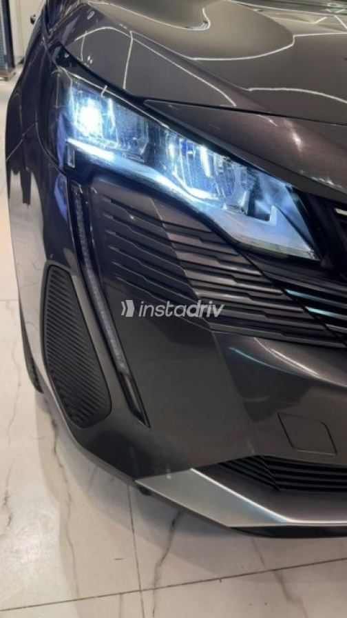 Peugeot 3008 2022 Brown Automatic Used for Sale in Nasr city - 3