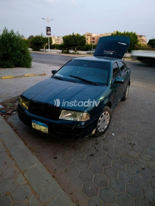سكودا اوكتافيا A4 1999 أزرق غامق يدوي مستعملة للبيع في المرج - 2
