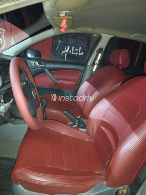 سكودا اوكتافيا A4 1999 أزرق غامق يدوي مستعملة للبيع في المرج - 3