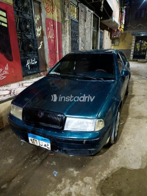 سكودا اوكتافيا A4 1999 أزرق غامق يدوي مستعملة للبيع في المرج - 5