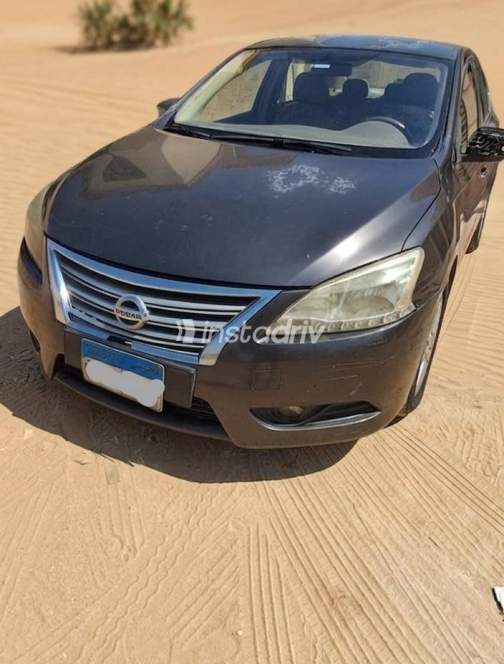 نيسان سنترا 2019 رمادي أوتوماتيك مستعملة للبيع في مصر الجديدة - 1