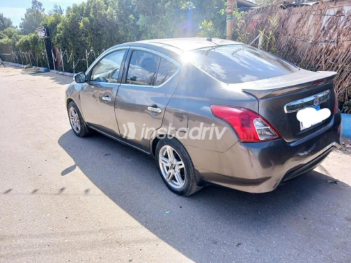 Nissan Sunny 2019 Bronze Automatic Used for Sale in Mit Ghamr - 7