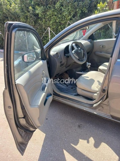 Nissan Sunny 2019 Bronze Automatic Used for Sale in Mit Ghamr - 9