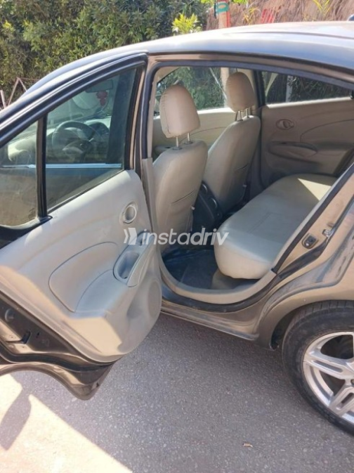 Nissan Sunny 2019 Bronze Automatic Used for Sale in Mit Ghamr - 10
