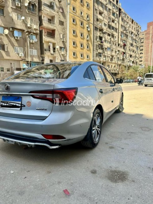 ام جى 5 2021 رمادي أوتوماتيك مستعملة للبيع في الهرم - 2