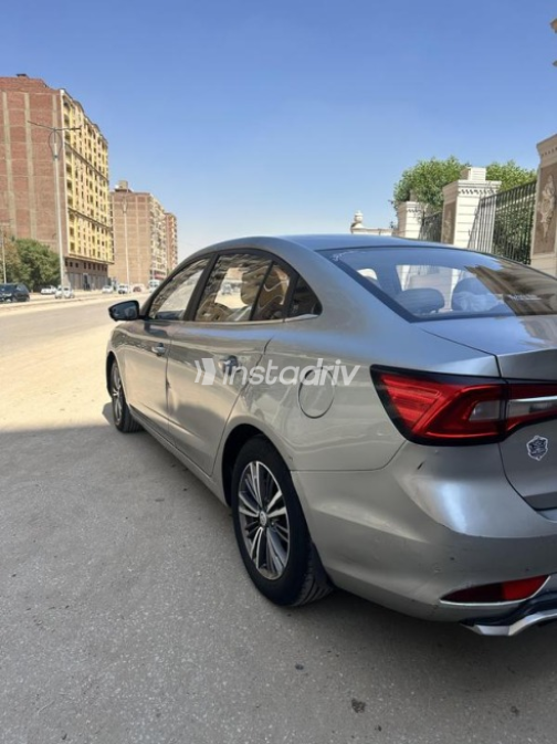 ام جى 5 2021 رمادي أوتوماتيك مستعملة للبيع في الهرم - 4