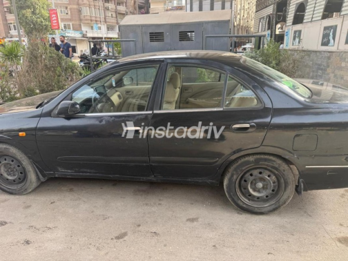 Nissan Sunny 2012 Black Automatic Used for Sale in Giza - 3