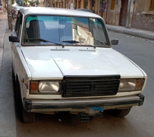 لادا 2107 1991 أبيض يدوي مستعملة للبيع في البحيرة