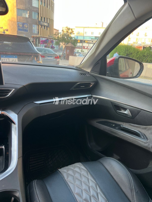 Peugeot 3008 2020 Red Automatic Used for Sale in Giza - 10