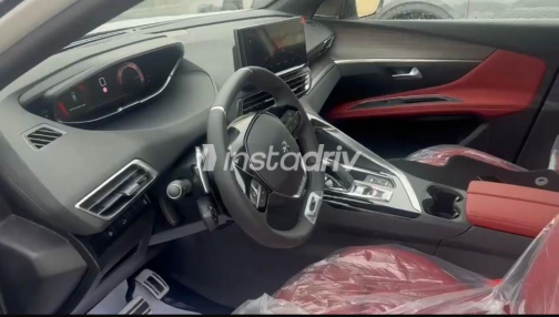 Peugeot 3008 2023 White Automatic Used for Sale in Cairo - 1
