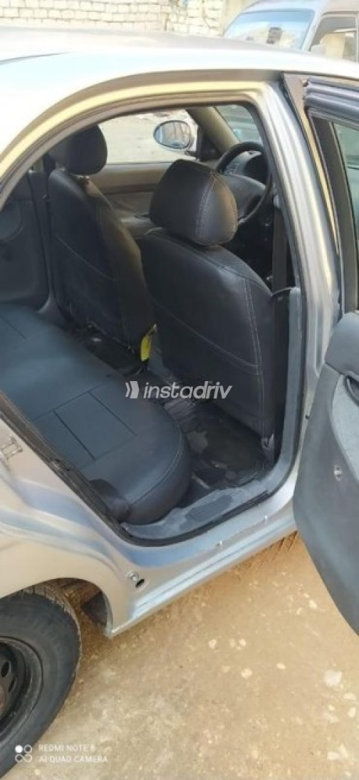 Daewoo Nubira 1 1999 Silver Manual Used for Sale in Alexandria - 3