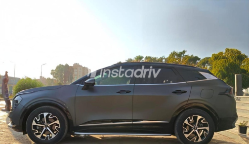 Kia Sportage 2024 Gray Automatic Used for Sale in Cairo - 3