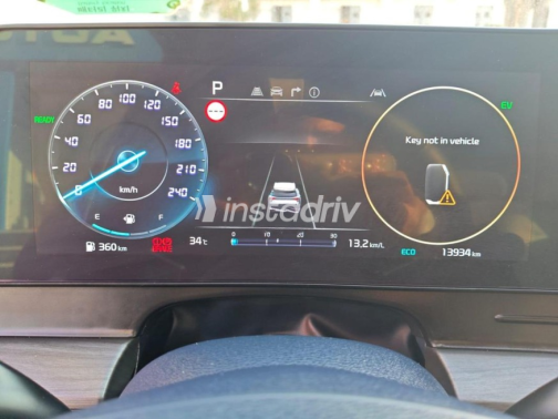 Kia Sportage 2024 Gray Automatic Used for Sale in Cairo - 8