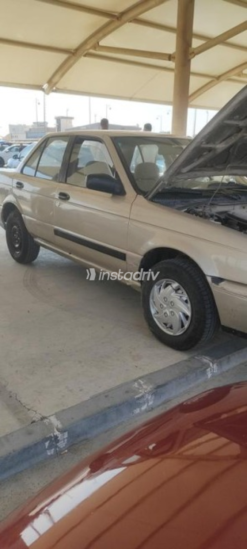 Nissan Sunny 1994 Gold Manual Used for Sale in Cairo - 4