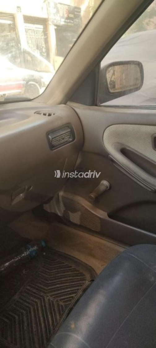 Nissan Sunny 1994 Gold Manual Used for Sale in Cairo - 7