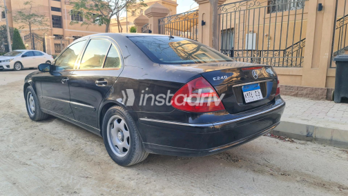 Mercedes E 240 2003 Black Automatic Used for Sale in Giza - 4