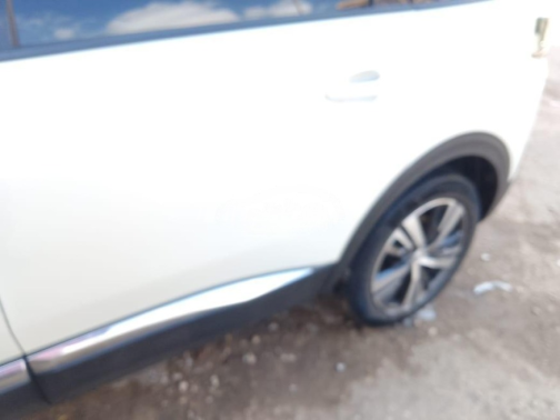 Peugeot 5008 2022 White Automatic Used for Sale in Greater Cairo ( Cairo + Giza) - 2