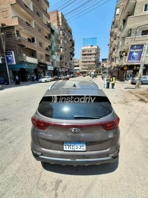 كيا سبورتاج 2021 أبيض أوتوماتيك مستعملة للبيع في القاهرة الكبرى ( القاهرة - الجيزة) - 4