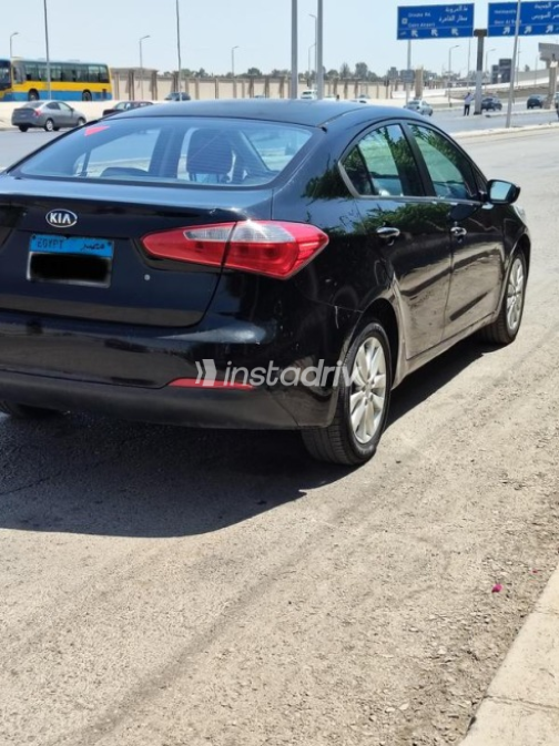 Kia Cerato 2014 Black Automatic Used for Sale in Greater Cairo ( Cairo + Giza) - 5