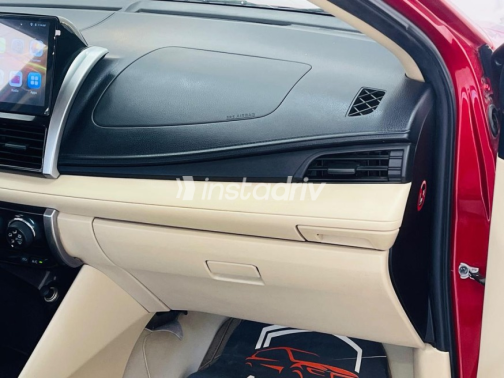 Toyota Yaris 2015 Red Automatic Used for Sale in Greater Cairo ( Cairo + Giza) - 9