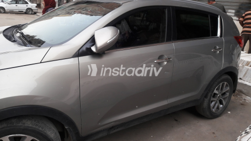 Kia Sportage 2016 Gold Automatic Used for Sale in Ain Shams - 1
