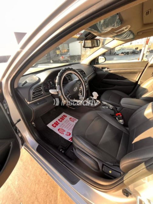 Hyundai Elantra 2026 Silver Automatic Used for Sale in Alexandria - 7