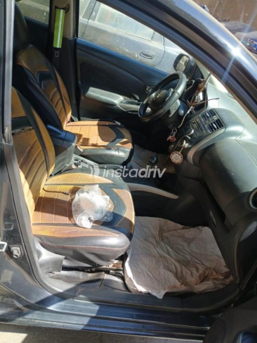 Nissan Sunny 2014 Black Automatic Used for Sale in Cairo - 4