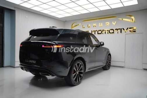 لاند روفر رنج روفر سبورت 2024 أسود أوتوماتيك مستعملة للبيع في القاهرة - 9