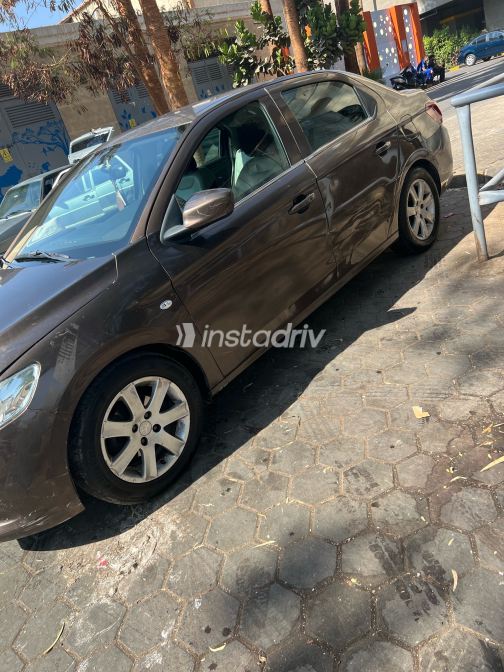 Peugeot 301 2014 Brown Automatic Used for Sale in Nasr city - 6