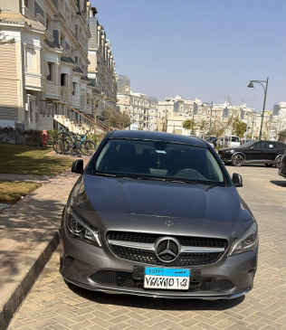 مرسيدس CLA 180 2018 رمادي أوتوماتيك مستعملة للبيع في القاهرة
