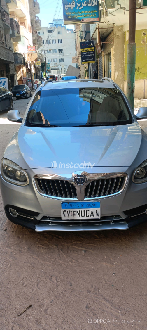 بريليانس V5 2015 فضي أوتوماتيك مستعملة للبيع في القاهرة الكبرى ( القاهرة - الجيزة) - 2