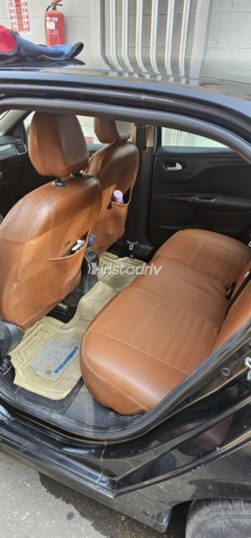 Peugeot 301 2020 White Automatic Used for Sale in Greater Cairo ( Cairo + Giza) - 3
