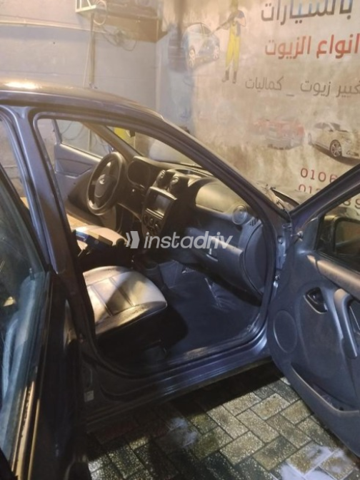 لادا جرانتا 2016 رمادي غامق يدوي مستعملة للبيع في القاهرة - 9