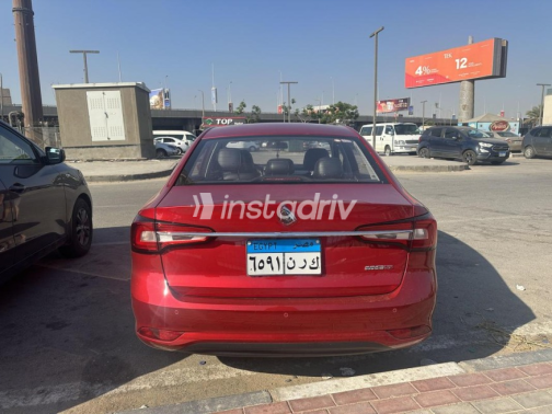 ام جى 5 2026 أبيض أوتوماتيك مستعملة للبيع في القاهرة الكبرى ( القاهرة - الجيزة) - 2