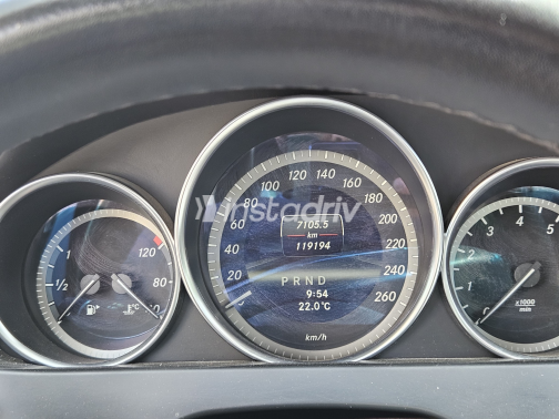 Mercedes C 180 2013 White Automatic Used for Sale in Cairo - 4