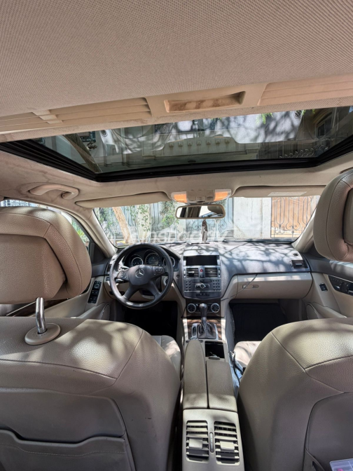 Mercedes C 250 2010 Black Automatic Used for Sale in Cairo - 2