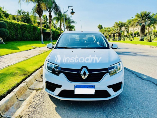 Renault Logan 2018 White Automatic Used for Sale in Greater Cairo ( Cairo + Giza) - 2